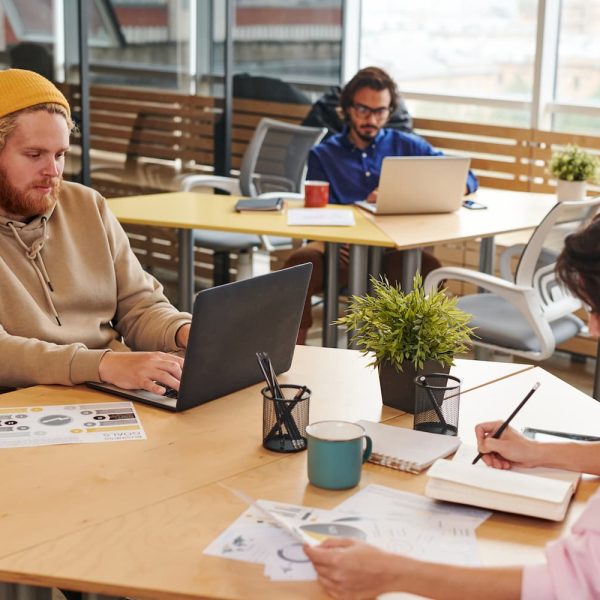 managers-in-coworking-space-2025-03-18-22-10-55-utc (1)